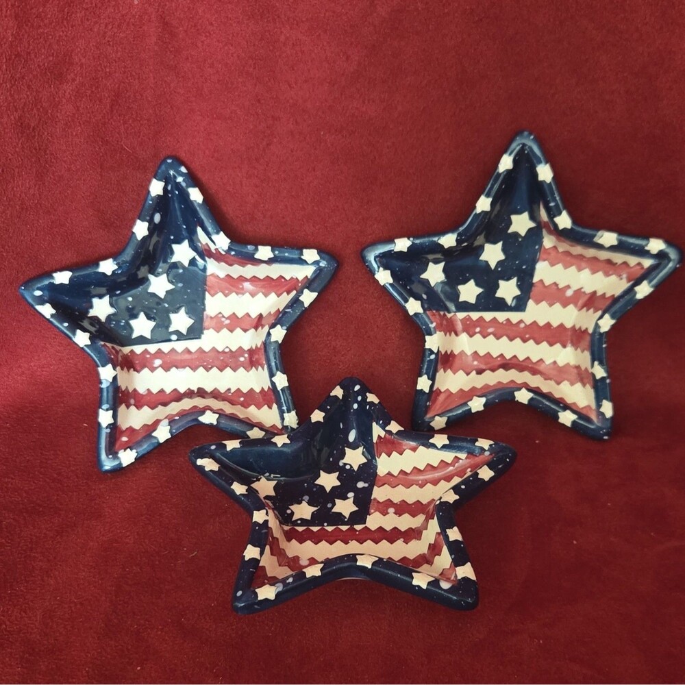 Bella Casa by Ganz Small  Star Shaped Ceramic Dish Set of 3 American Flag TCB66